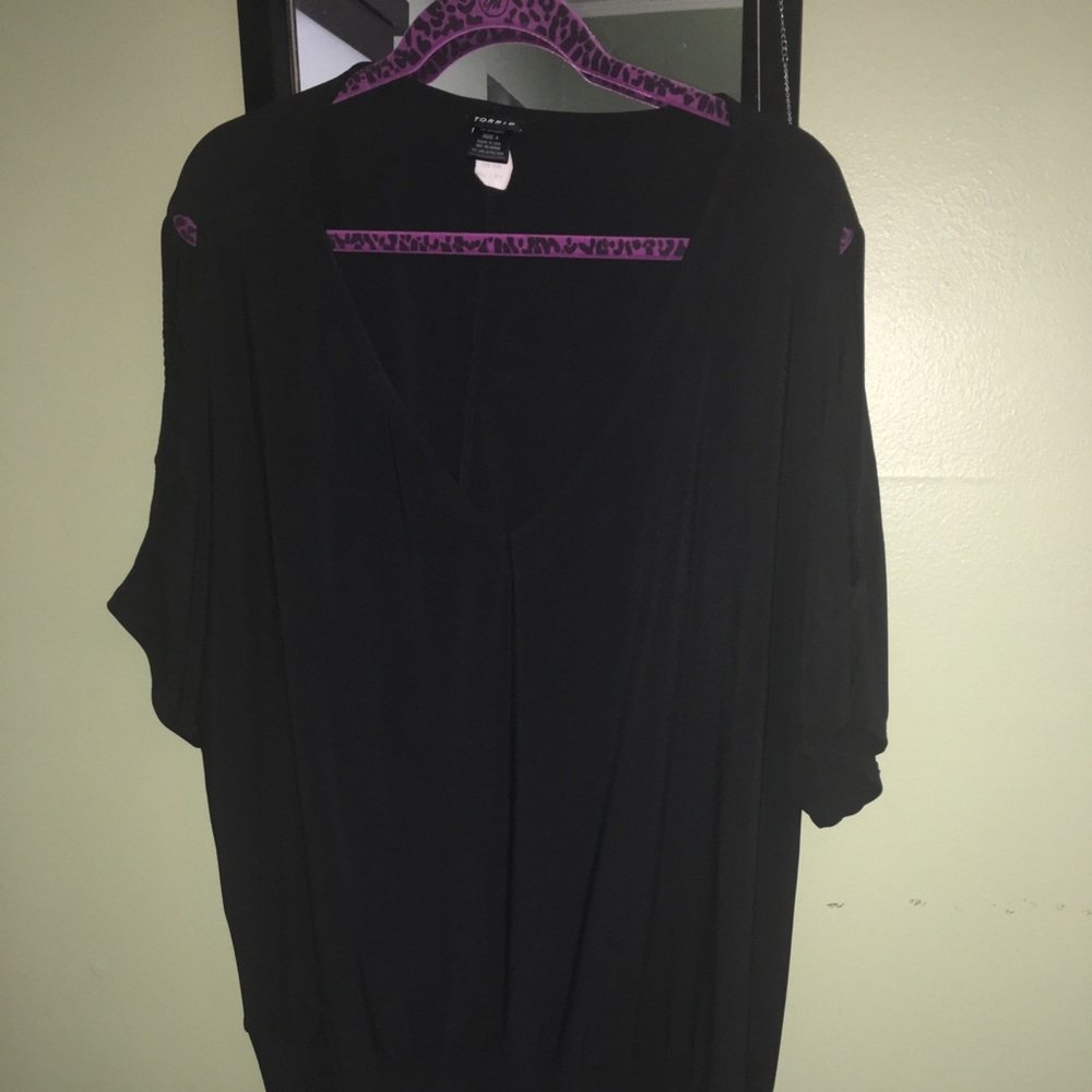Torrid cold shoulder top